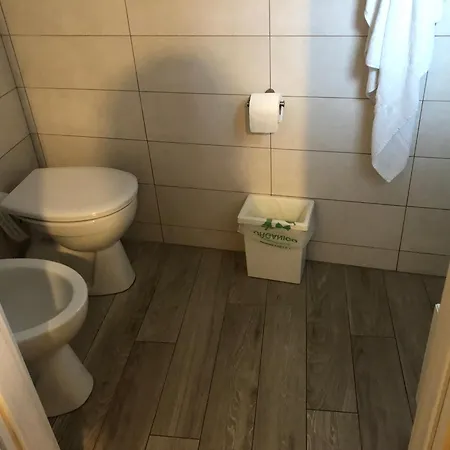 Casa Francia Emilia Levante ボローニャ