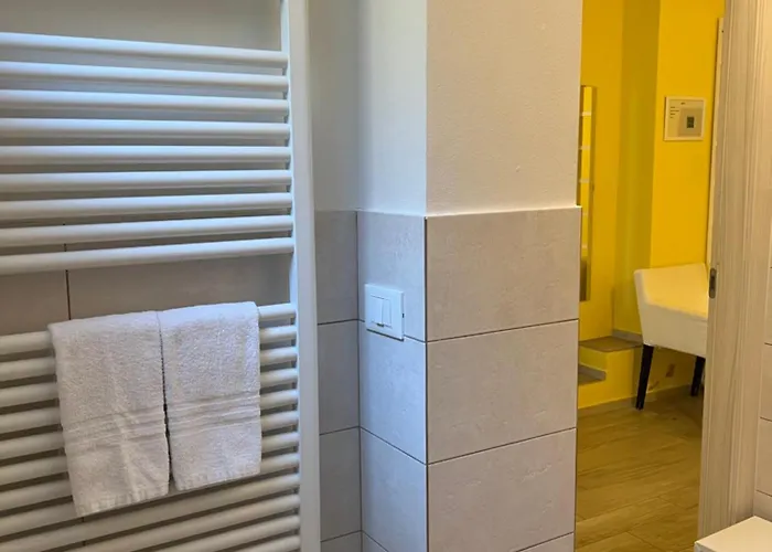 Casa Francia Emilia Levante 3*